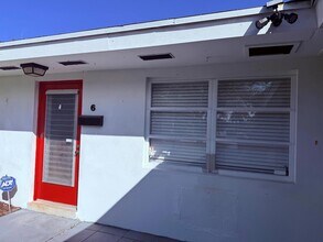 626 Prosperity Farms Rd in North Palm Beach, FL - Building Photo - Building Photo