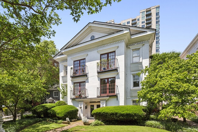property at 1072 Piedmont Ave NE