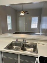 739 Valence St, Unit 739 in New Orleans, LA - Building Photo - Building Photo