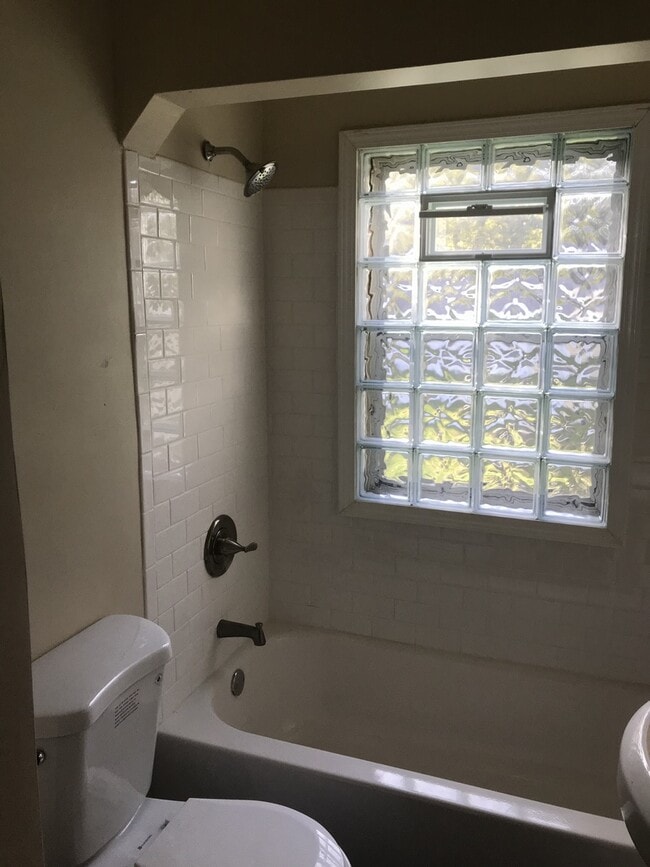 3743 N Newton Ave in Minneapolis, MN - Building Photo - Building Photo