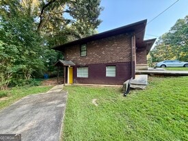 1329 Watts Rd in Forest Park, GA - Building Photo