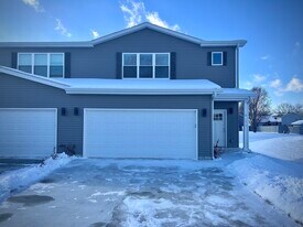 1414 8th St in Harvard, IL - Building Photo