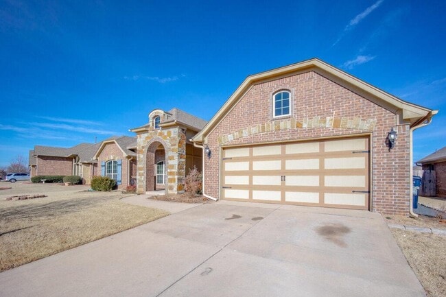 2405 NW 180th St in Edmond, OK - Building Photo - Building Photo