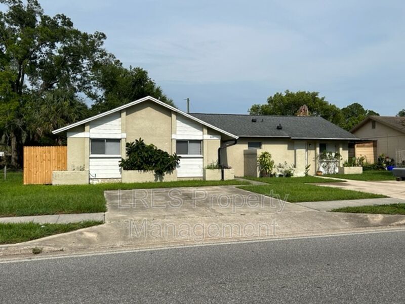 2535 Ridgewood Ave in Sanford, FL - Building Photo