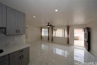 2074 Ho?olaule?a St in Pearl City, HI - Building Photo - Building Photo