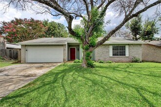 11203 Bending Bough Trail in Austin, TX - Building Photo - Building Photo