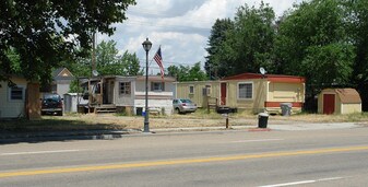 11026-11046 W State St in Star, ID - Building Photo