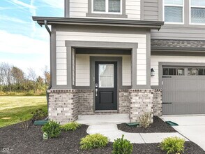 6531 Hawthorne Dr in McCordsville, IN - Building Photo - Building Photo
