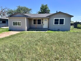 6501 Avenue T in Lubbock, TX - Building Photo