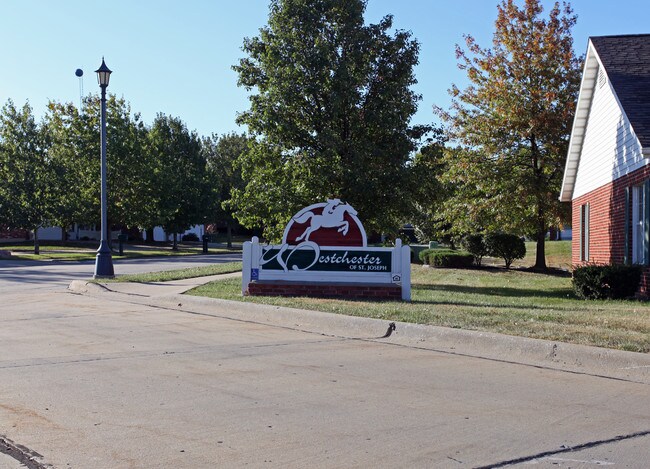 Westchester Village of St Joseph in St. Joseph, MO - Foto de edificio - Building Photo