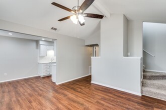 117 Peachtree Ct in Kennedale, TX - Building Photo - Building Photo