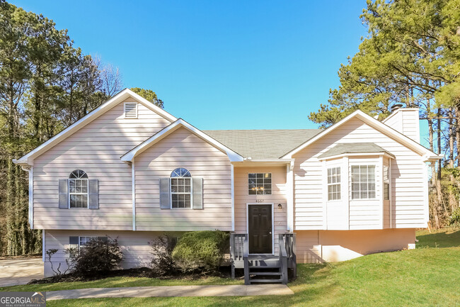 property at 4667 Tradewinds Ct