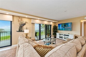1100 S Collier Blvd in Marco Island, FL - Building Photo - Building Photo