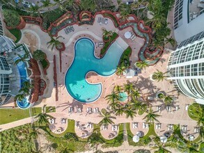 18201 Collins Ave, Unit 4306 in Sunny Isles Beach, FL - Building Photo - Building Photo