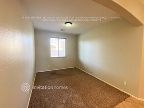 17682 W Cavedale Dr in Surprise, AZ - Building Photo - Building Photo