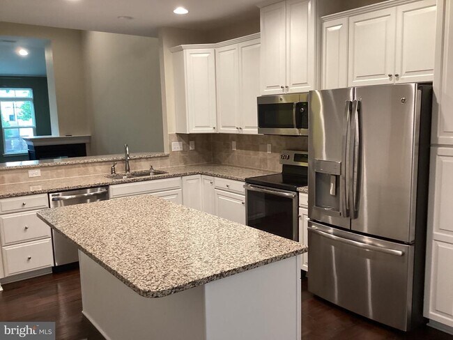 property at 31400 Falmouth Wy