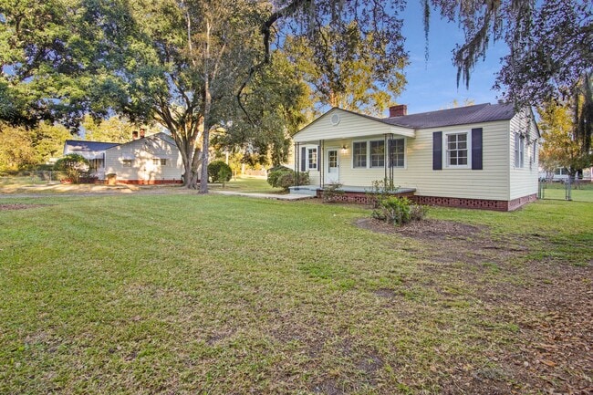 161 Pinecrest St in Richmond Hill, GA - Building Photo - Building Photo