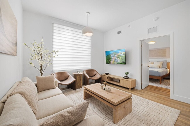 41 NW 16th Ave in Miami, FL - Building Photo - Building Photo