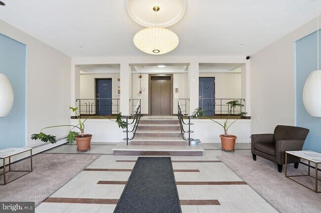 111 Lee Ave, Unit 302 in Takoma Park, MD - Building Photo - Building Photo