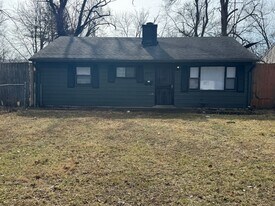 Charming 3BR/1BA Ranch in Martindale-Brightwood Neighborhood in Indianapolis, IN - Building Photo