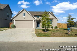 21243 Cobbles Lp in San Antonio, TX - Building Photo