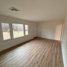 1709 Neelley Rd in Pleasant Garden, NC - Building Photo - Building Photo