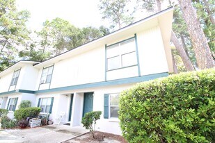 3933 SW 26th Dr in Gainesville, FL - Building Photo