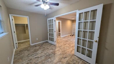 1132 Meadow Dr in Gardendale, AL - Foto de edificio - Building Photo