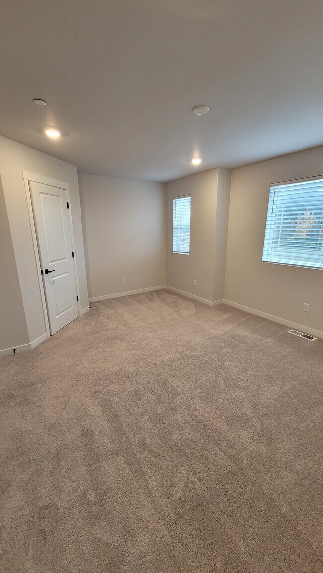 property at 7065 NW Bountiful Terrace