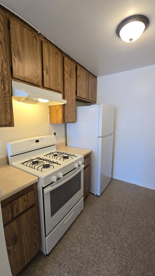 5906 Challen Ave, Unit 14 in Riverside, CA - Foto de edificio - Building Photo