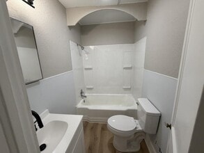 327 S Brownell Ave in Joplin, MO - Building Photo - Building Photo