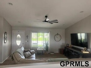 4217 Indian Grass Rd in Grand Island, NE - Building Photo - Building Photo