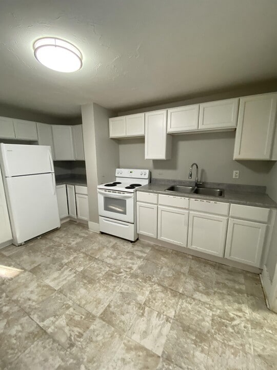 204 Highfield St in Moncton, NB - Building Photo