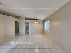 3261 W 70th Terrace in Hialeah, FL - Building Photo - Building Photo