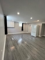 95 Leaside Dr in Welland, ON - Building Photo