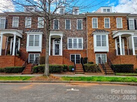 1114 Drayton Ct in Fort Mill, SC - Building Photo