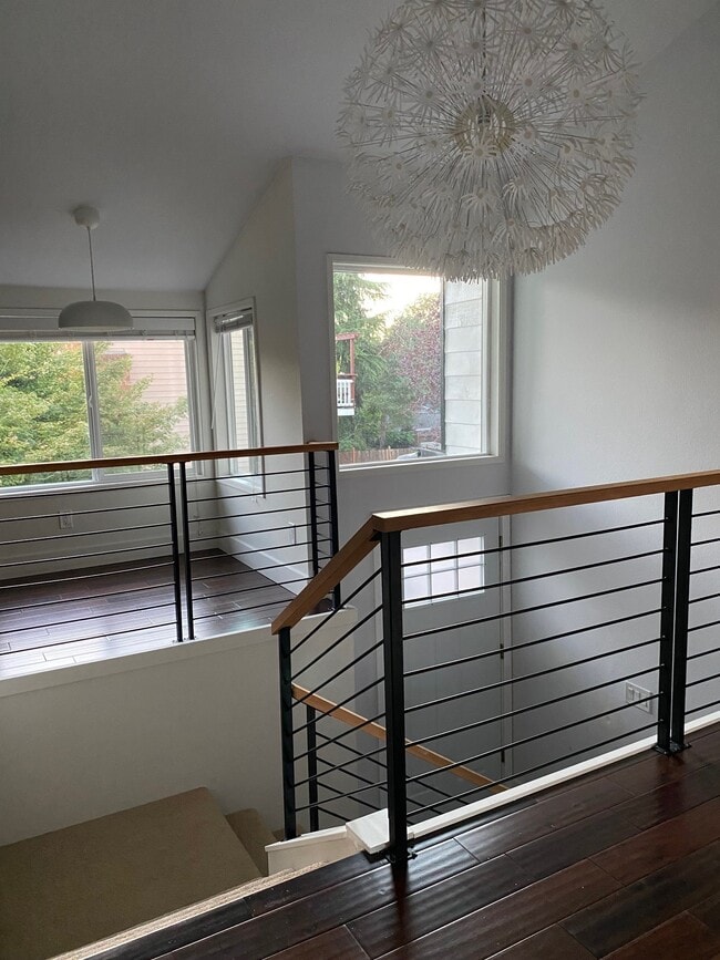 1016 NE 105th St in Seattle, WA - Building Photo - Building Photo
