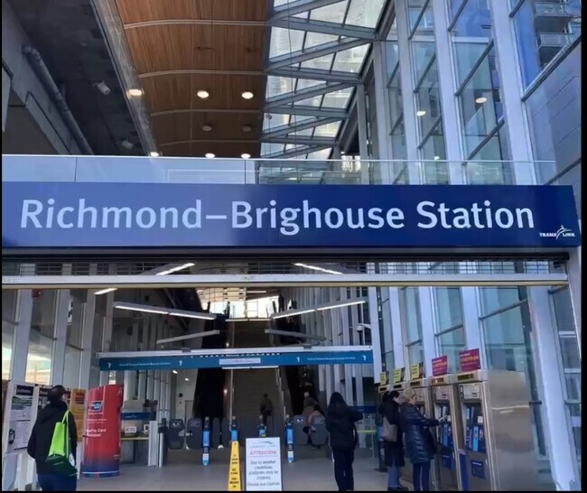 6633 Buswell St in Richmond, BC - Building Photo - Building Photo