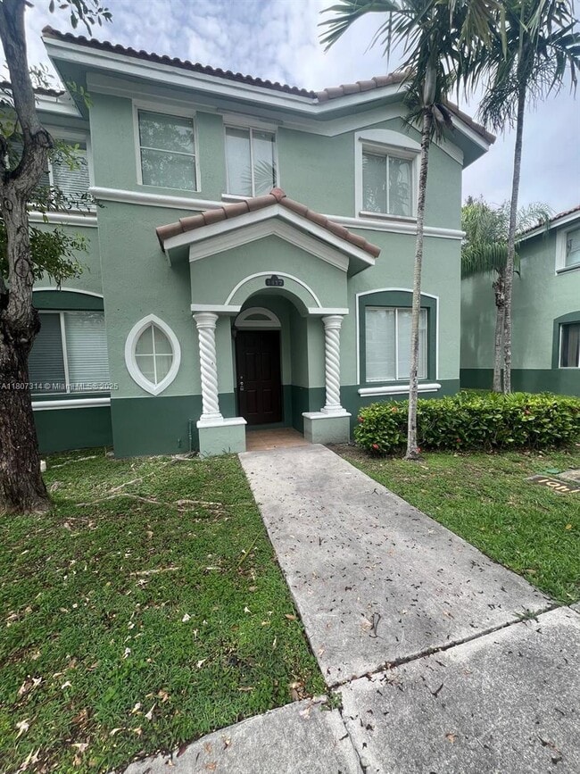 property at 1417 SE 24th Ct
