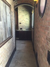 220 Geneva Ave, Unit 102 in Huntington Beach, CA - Building Photo - Building Photo