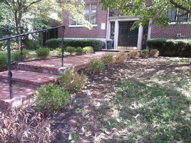 property at 2424 Glenmary Ave