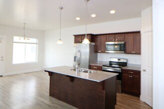 4168 W 1760 N in Lehi, UT - Building Photo - Building Photo