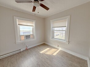 301-307-307 N Gladstone Blvd in Kansas City, MO - Foto de edificio - Building Photo