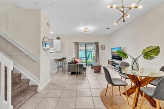 20433 NW 4th Ave in Miami, FL - Building Photo - Building Photo