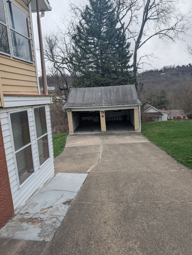 203 Summit Ave in Canonsburg, PA - Building Photo - Building Photo
