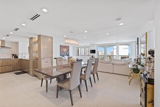 5401 Collins Ave, Unit 1407 in Miami Beach, FL - Building Photo - Building Photo