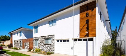 1801-103 E Wardlow Rd in Long Beach, CA - Building Photo - Building Photo