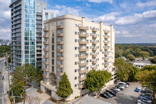 The Bradford on Peachtree in Atlanta, GA - Building Photo