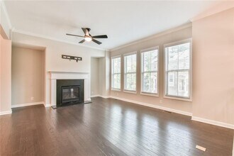 377 Provenance Dr in Sandy Springs, GA - Building Photo - Building Photo