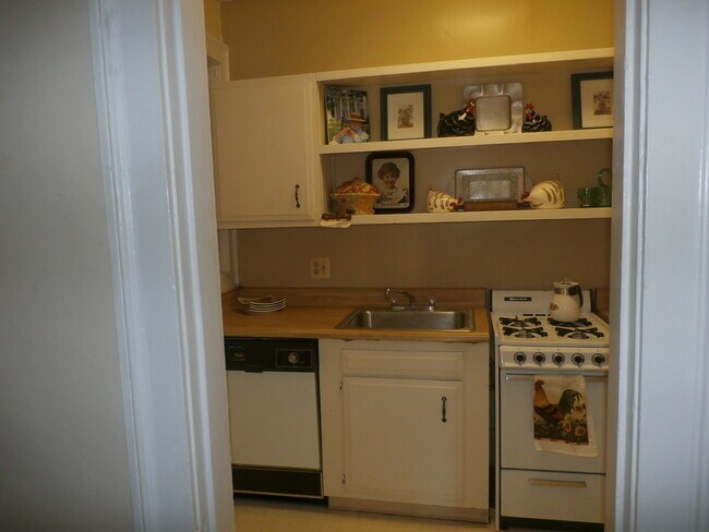 211 N Arthur Ashe Blvd in Richmond, VA - Building Photo - Building Photo
